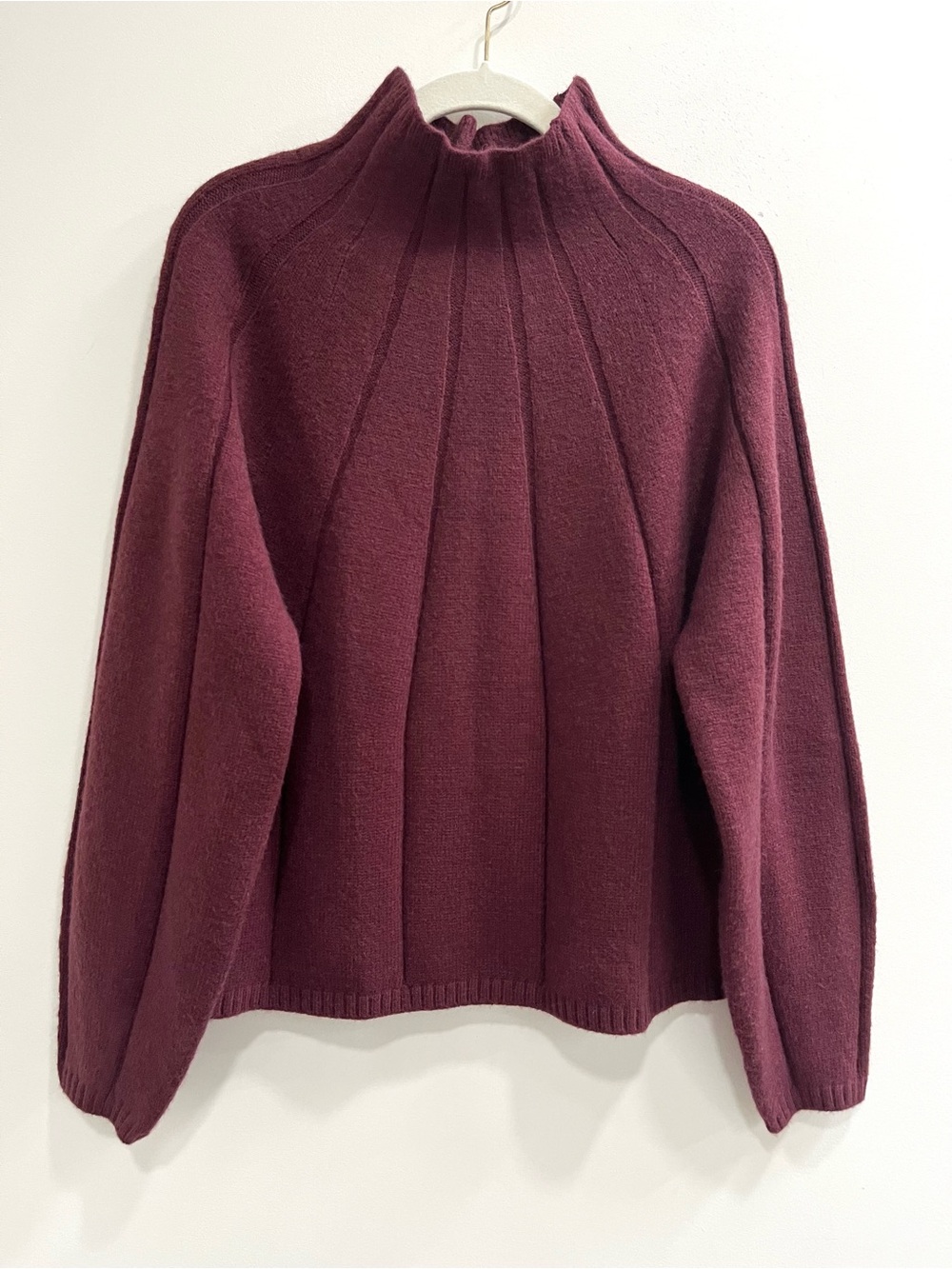Ann Taylor maroon burgundy ribbed high mock neck sweater radiating seam lines